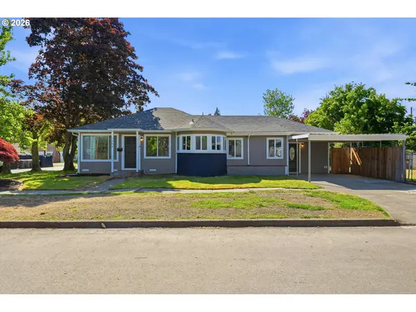 1303 NE Logan St, McMinnville, OR 97128