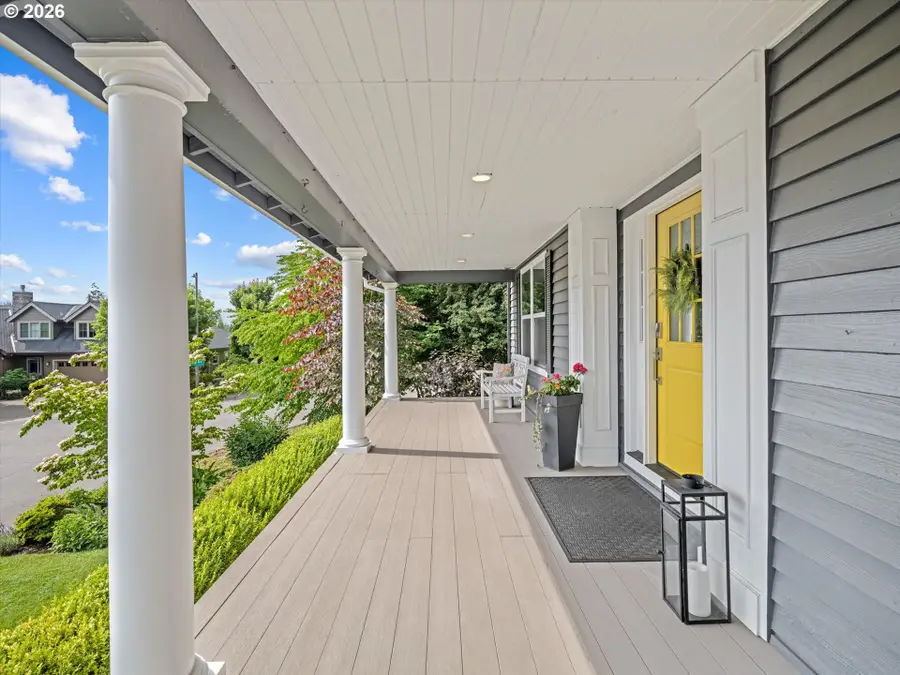 17985 Saint Clair Dr, Lake Oswego, OR 97034 - #3