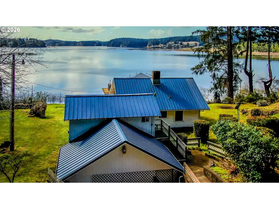 83187 Clear Lake Rd, Florence, OR 97439 - #3