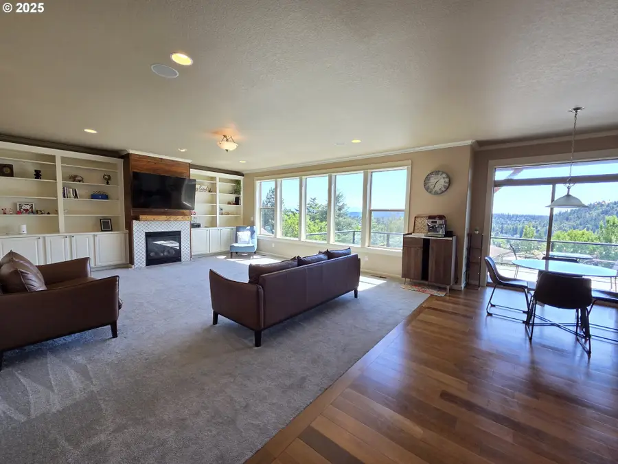 11556 SE Cascade View Dr, Happy Valley, OR 97086 - Image #3