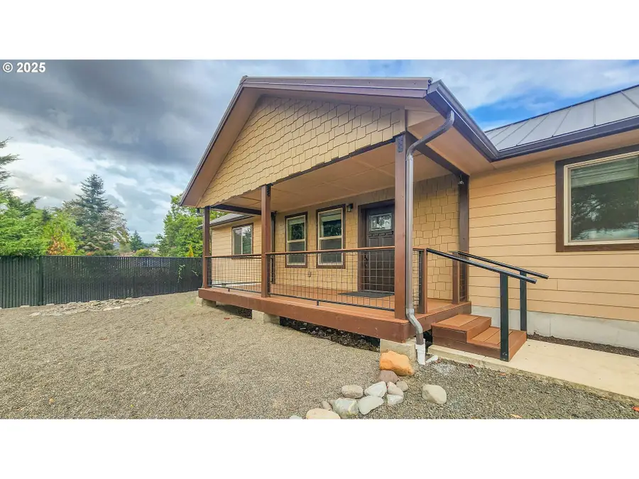 5135 Grange Rd, Roseburg, OR 97471 - Image #3