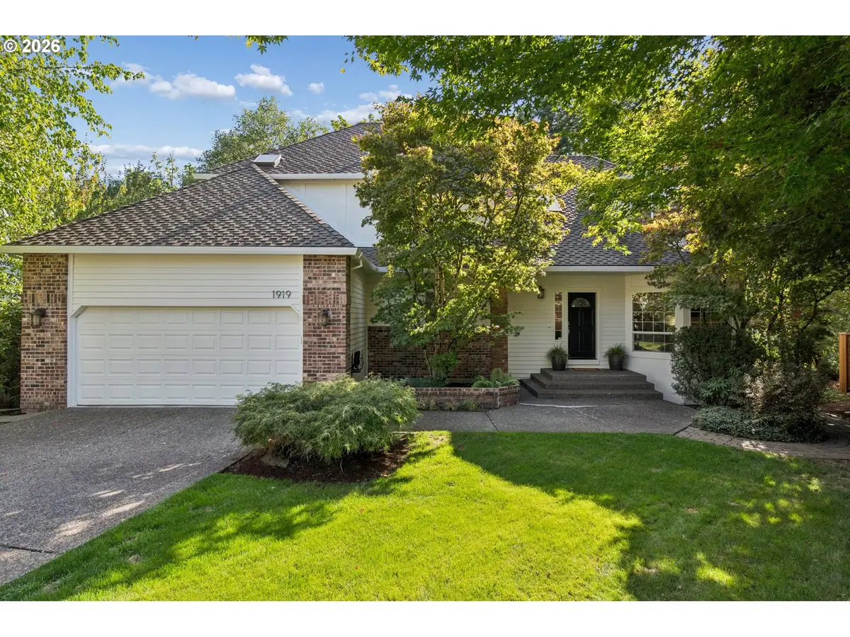 1919 NW Runnymeade Ct, Portland, OR 97229 - #1