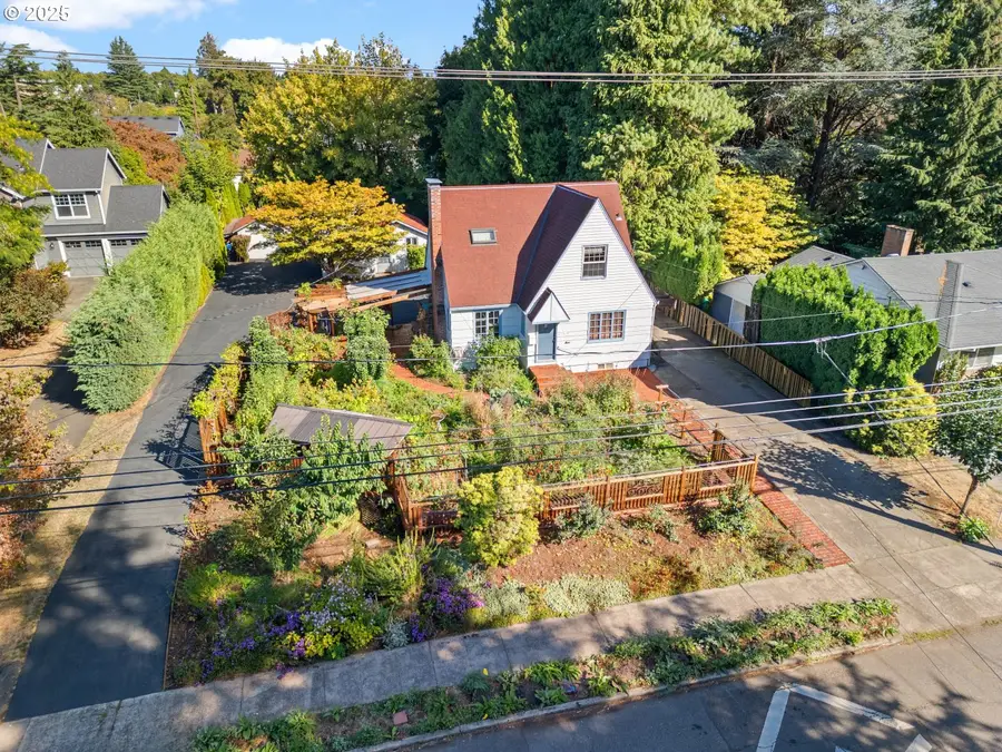 2138 SE 76th Ave, Portland, OR 97215 - #2