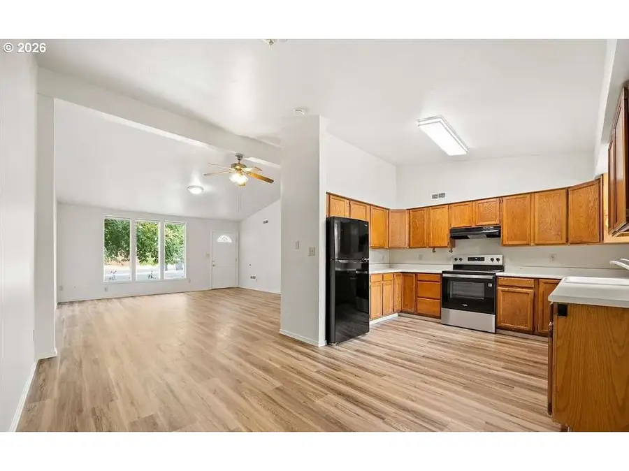 1695 Ruth St, Walla Walla College Place, WA 99362 - #3