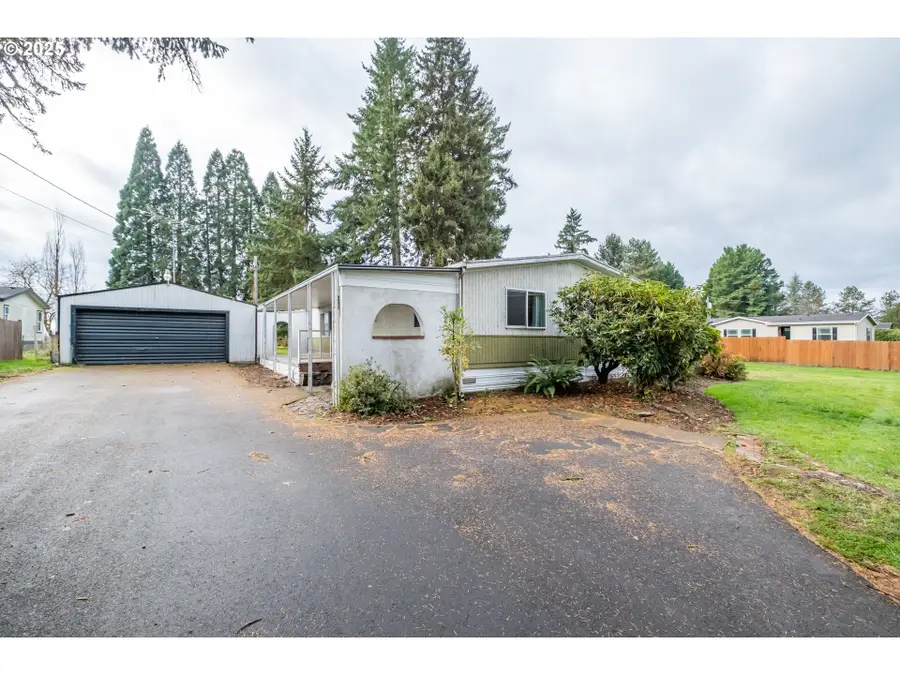 32300 Old Oak Dr, Tangent, OR 97389 - Image #2