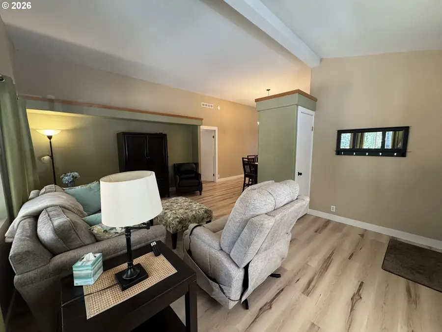 4837 Seapine Dr, Florence, OR 97439 - #3