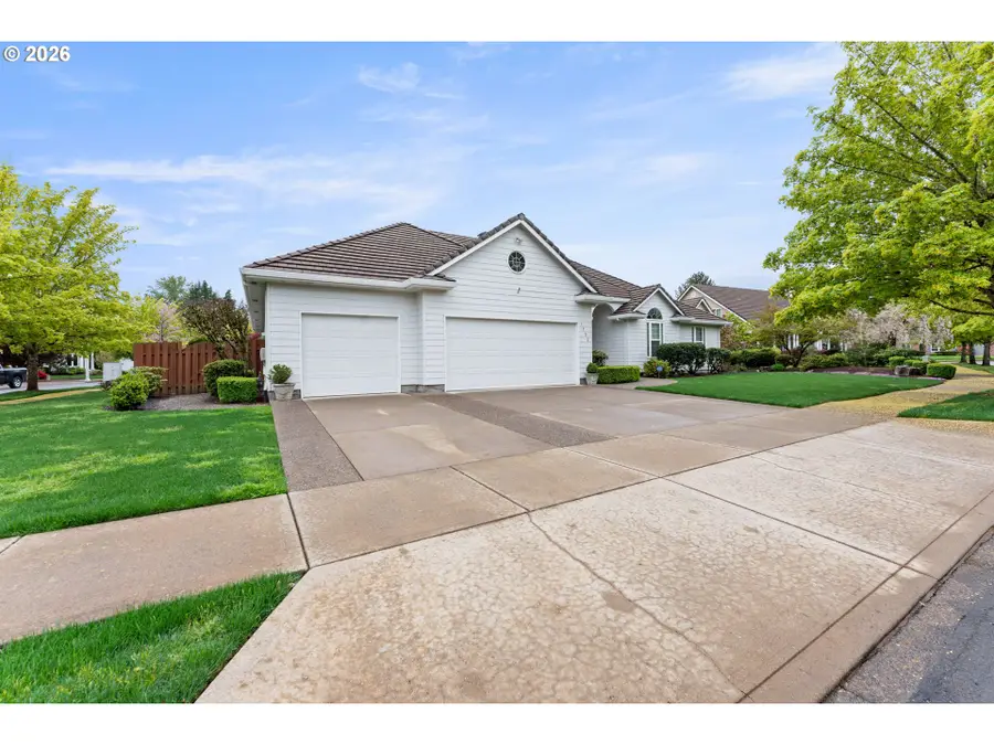 1702 NW Troon Ct, McMinnville, OR 97128 - #2