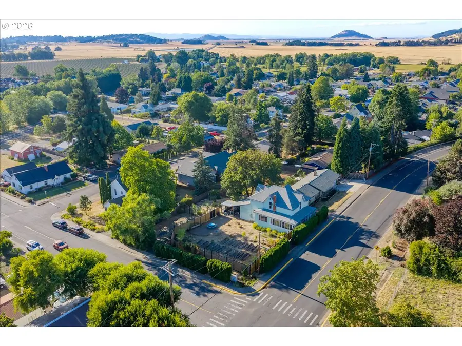 817 N Main St, Brownsville, OR 97327 - #3