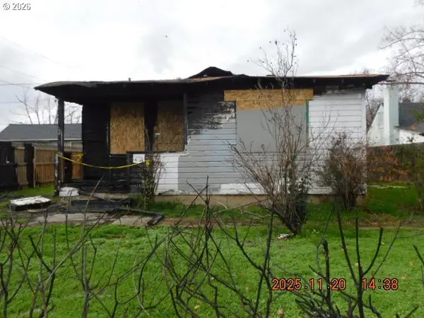 811 Narregan St, Medford, OR 97501