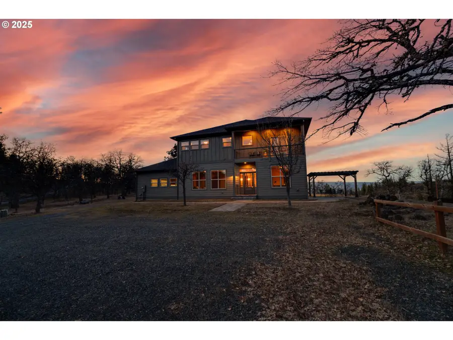 2257 Dundas Way, Mosier, OR 97040 - Image #2