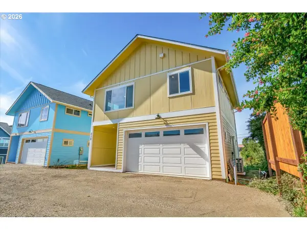 430 NW 5th St, Newport, OR 97365