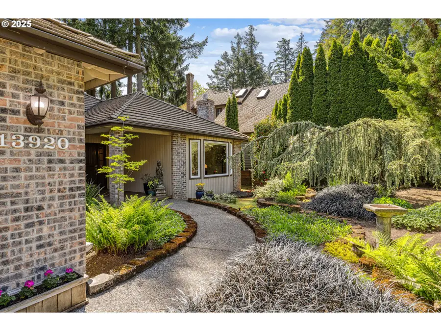 13920 SW Secretariet Ln, Beaverton, OR 97008 - Image #3