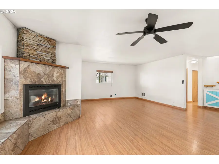 802 State St, Centralia, WA 98531 - #3