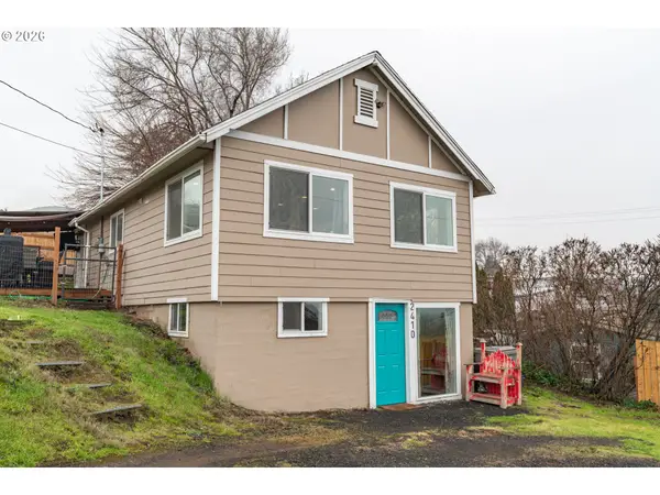 2410 E 12th St, TheDalles, OR 97058