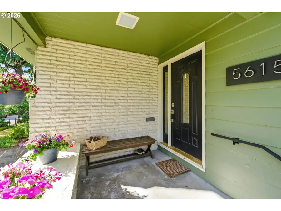5615 First Ct, West Linn, OR 97068 - #3