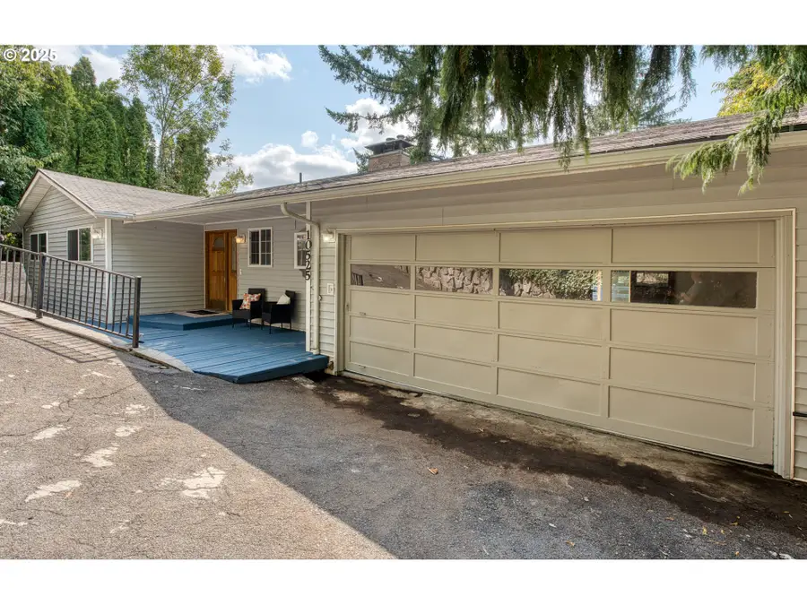 10525 SW 63rd Dr, Portland, OR 97219 - Image #2