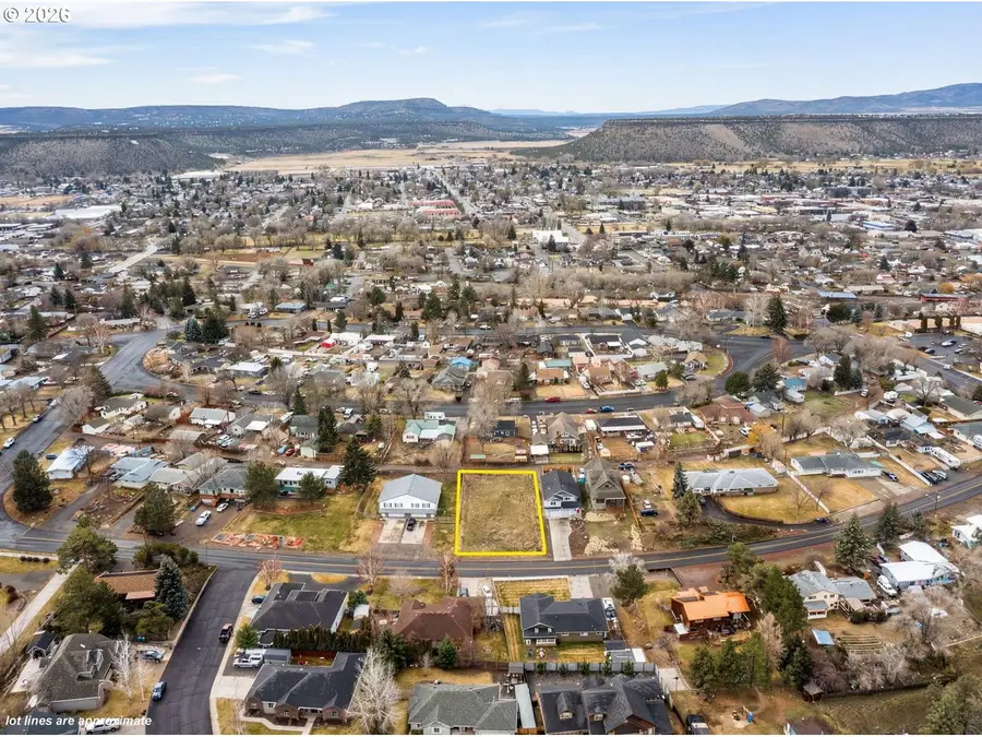 NE Loper Ave #25, Prineville, OR 97754 - #2