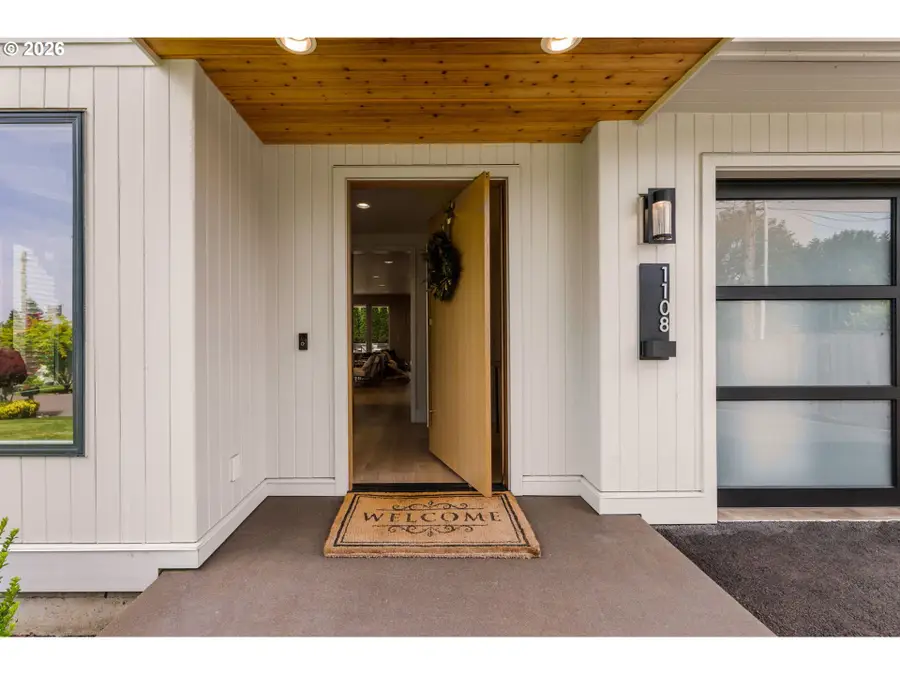 1108 Spruce St, Lake Oswego, OR 97034 - #2