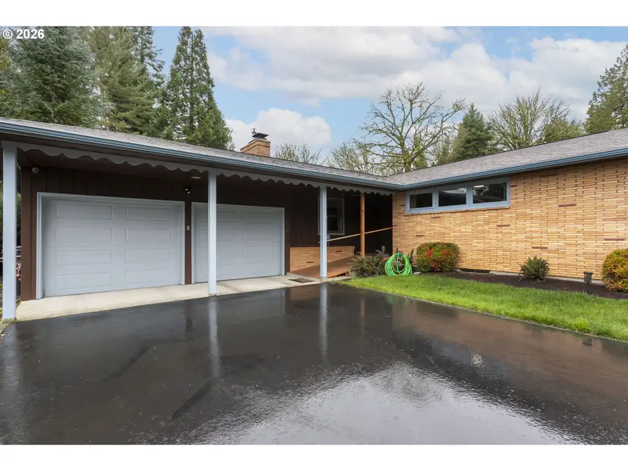 3017 Ammons Dr, Longview, WA 98632 - #2