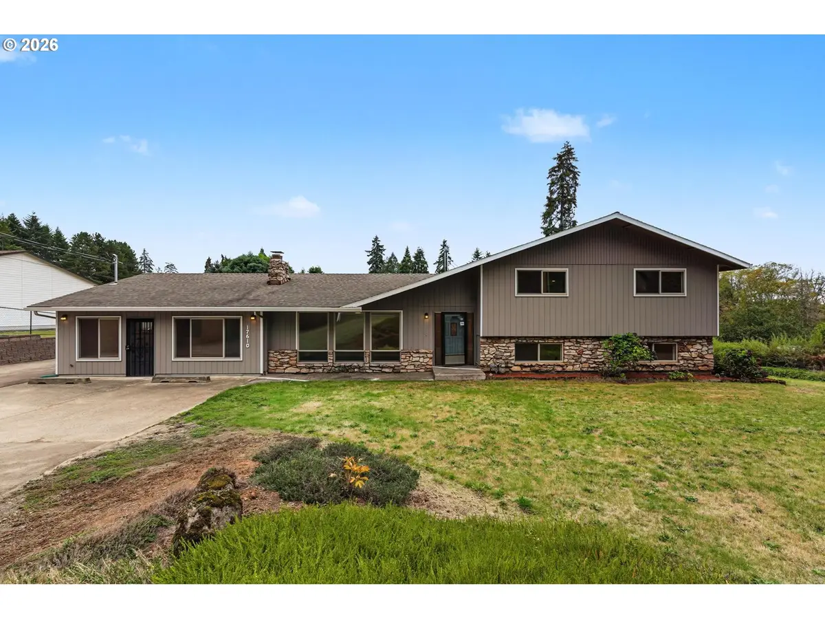 17610 SE Sunnyside Rd, Damascus, OR 97089 - #1