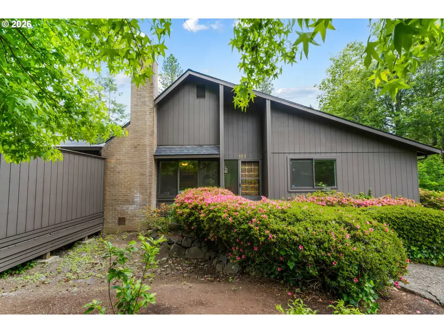 101 Westbrook Way, Eugene, OR 97405 - #3