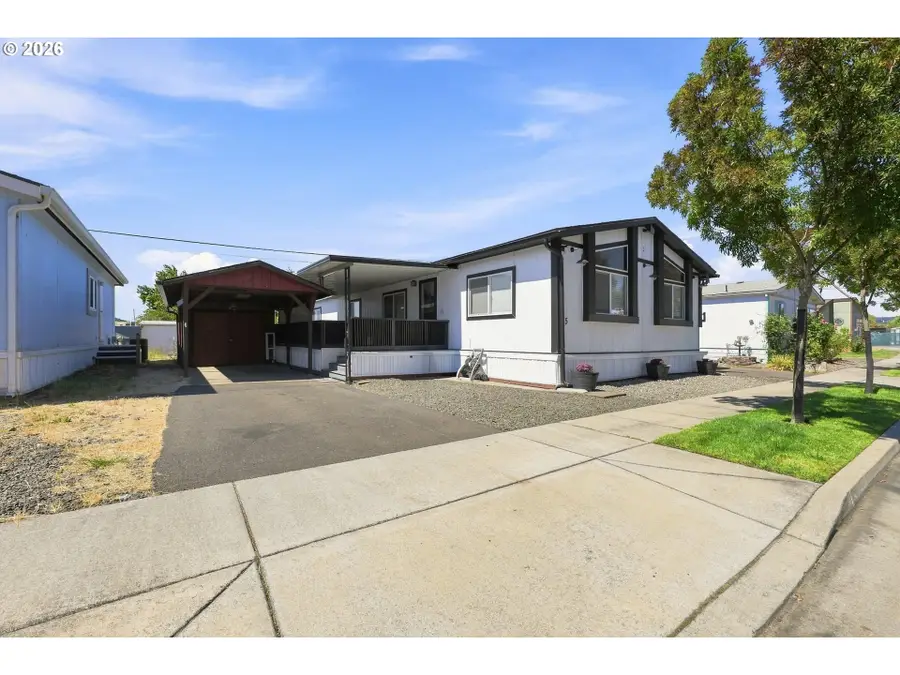 5 Manor Loop, Roseburg, OR 97471 - #2