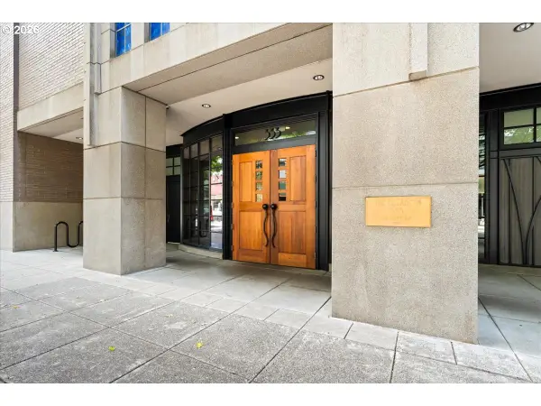 333 NW 9th Ave #609, Portland, OR 97209