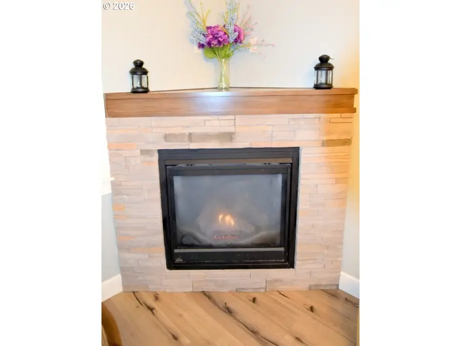 2335 Maplewood Dr N, Salem, OR 97306 - Image #2