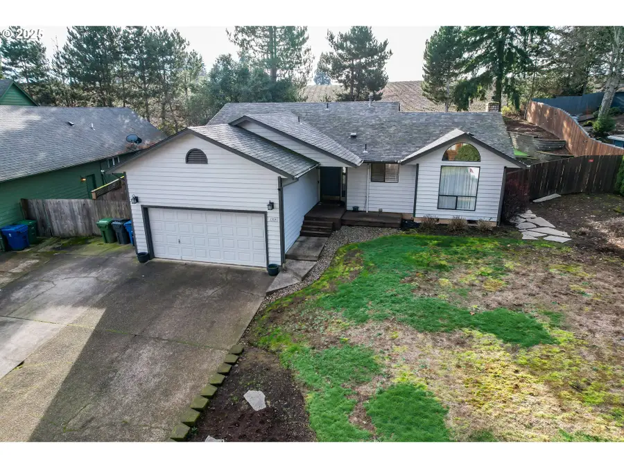 1364 Dawn Dr, Stayton, OR 97383 - Image #2