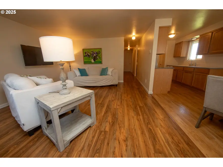 1673 29th St, Florence, OR 97439 - Image #3