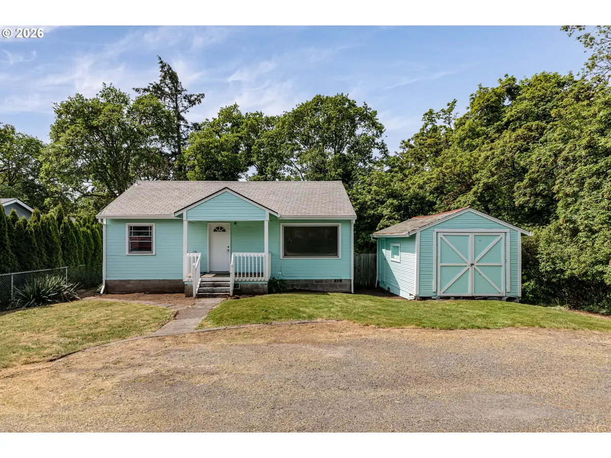 215 S 8th St, Saint Helens, OR 97051 - #1
