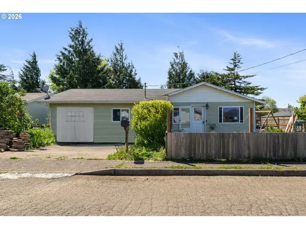 602 Ash Ave, Tillamook, OR 97141