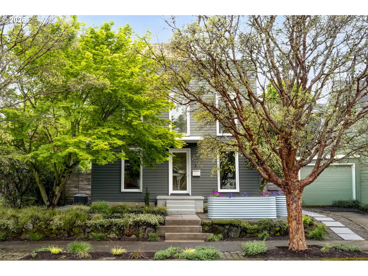 3965 N Gantenbein Ave, Portland, OR 97227 - #1