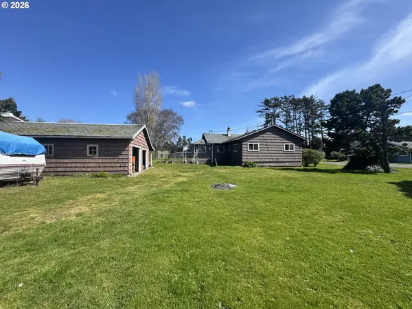 1401 270th Pl, OceanPark, WA 98640