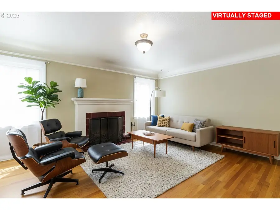 232 NE Russet St, Portland, OR 97211 - #2