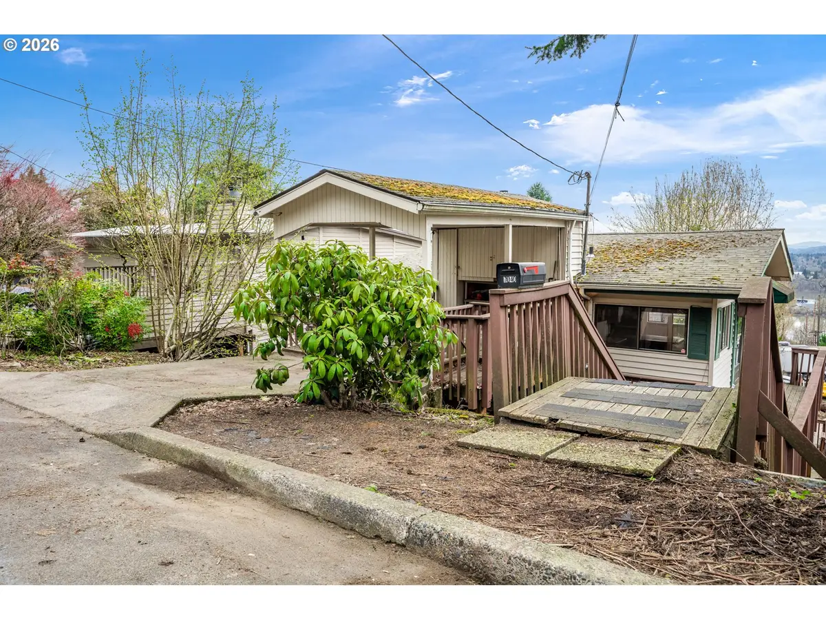 7040 SW Brier Pl, Portland, OR 97219 - #1