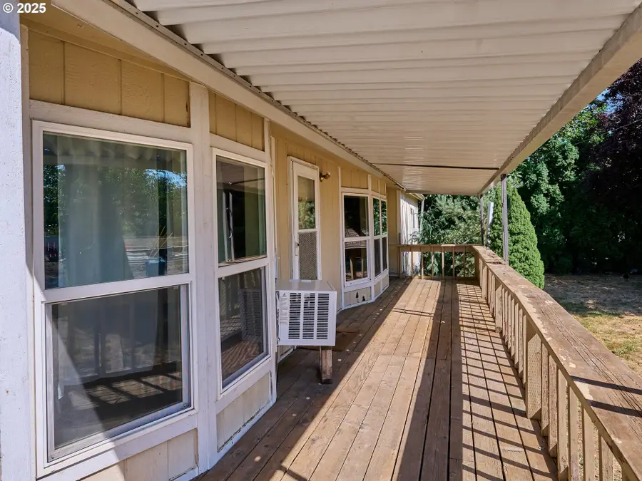 1632 Brown St, Woodburn, OR 97071 - Image #2