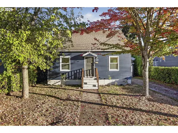 8301 NE Hassalo St, Portland, OR 97220