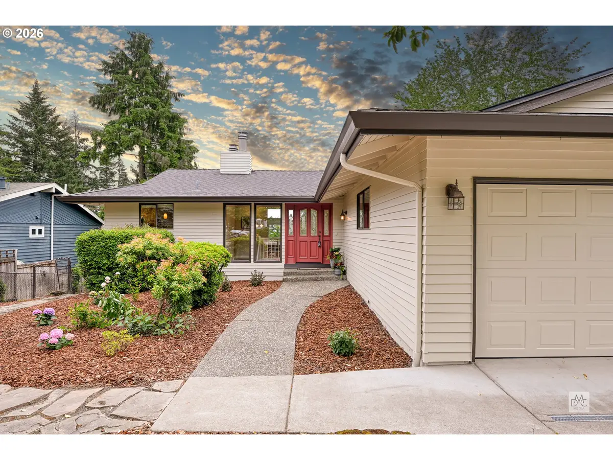 19142 Suncrest Dr, Northwest Clackamas, OR 97068 - #1