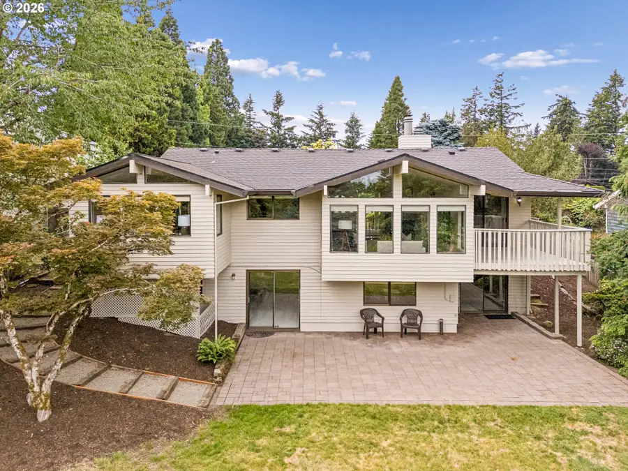 19142 Suncrest Dr, Northwest Clackamas, OR 97068 - #2