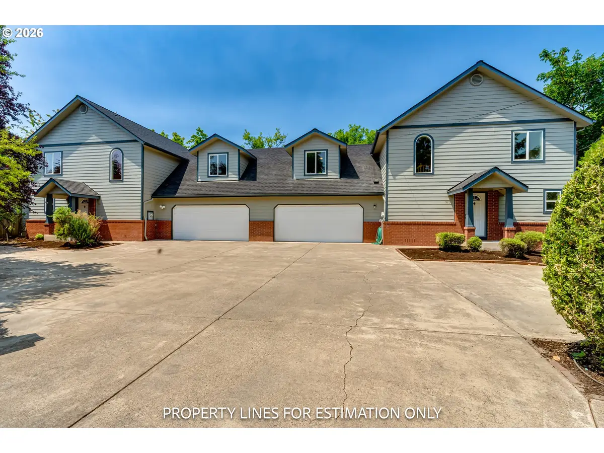 911 N 9th St, Cottage Grove, OR 97424 - #1