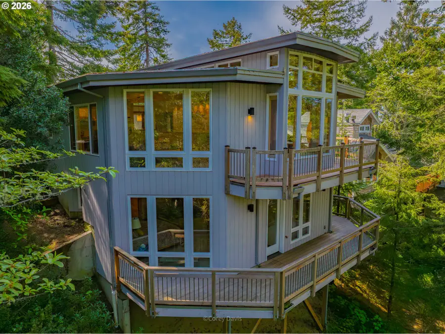 831 Madrona St, Manzanita, OR 97130 - #2