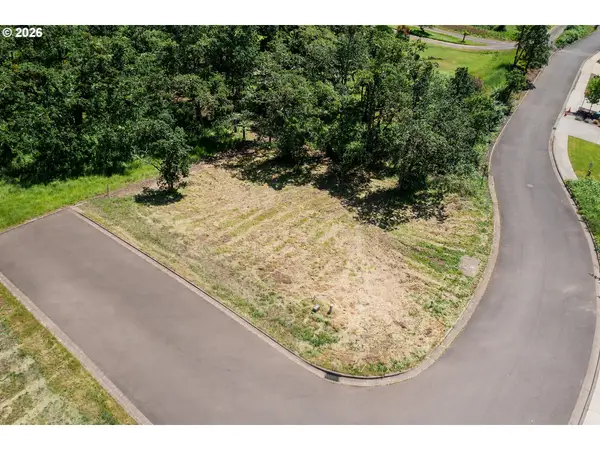 06100 N Hyland Ln, Lowell, OR 97452