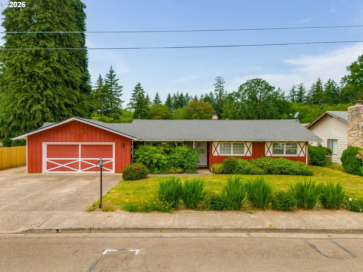 515 SW Brockwood Ave, McMinnville, OR 97128 - #1