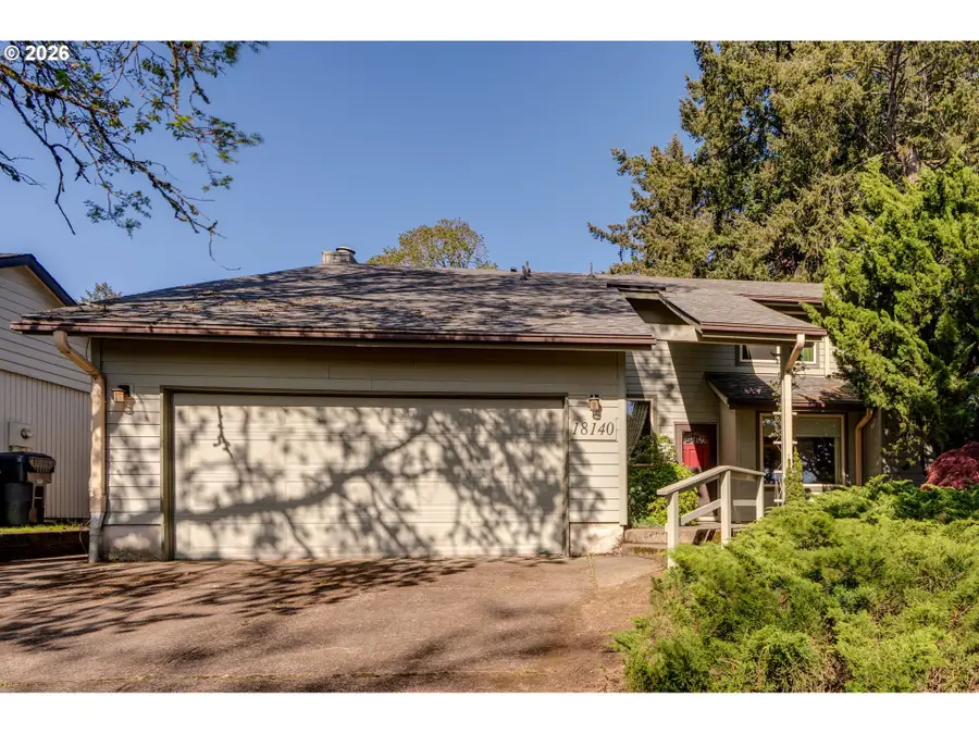 18140 Stonewood Dr, Gladstone, OR 97027 - #2