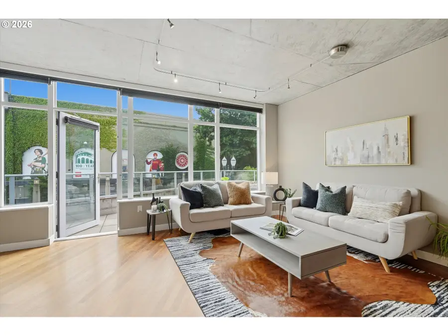 1926 W Burnside St #216, Portland, OR 97209 - #2