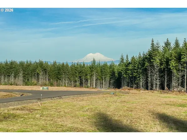 Silverwood Dr #D2, CastleRock, WA 98611