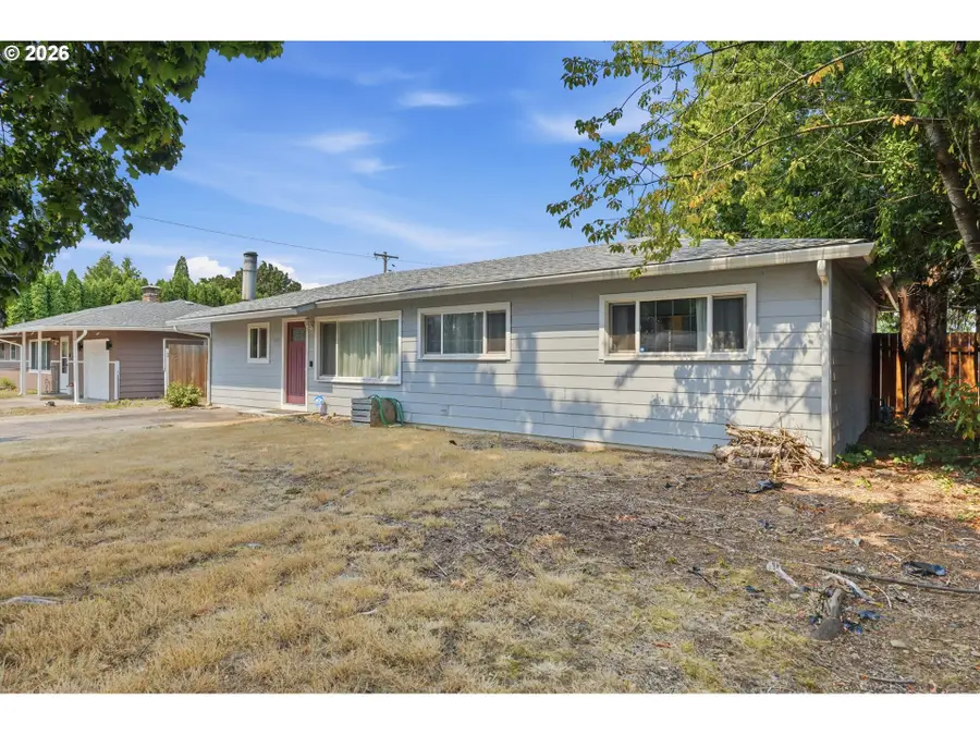 18149 SE Lincoln St, Portland, OR 97233 - #2