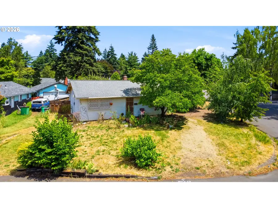 1808 NE 114th Pl, Portland, OR 97220 - #2