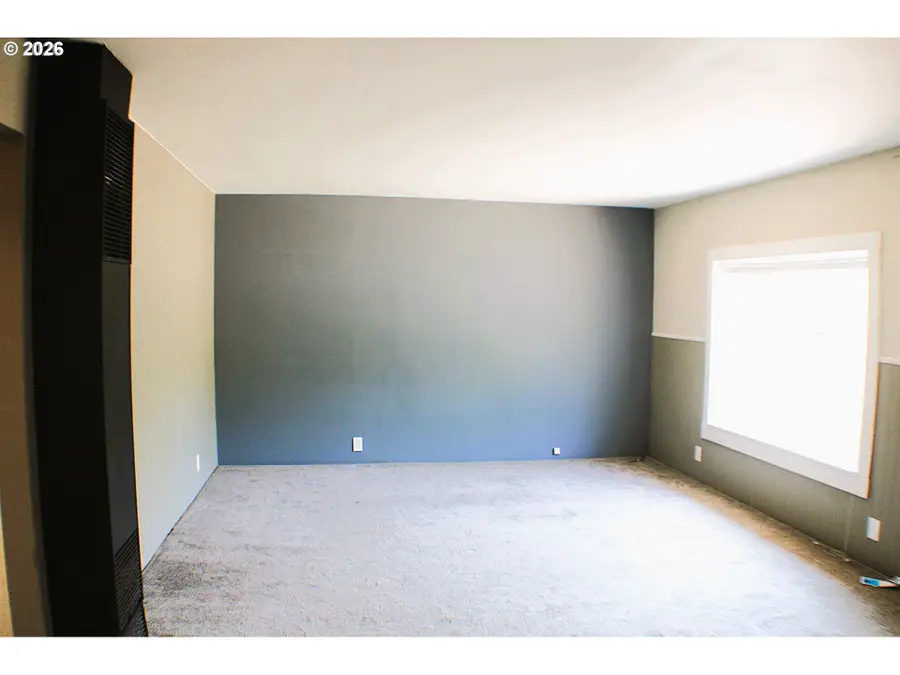 721 NE Maple Ave, Myrtle Creek, OR 97457 - #2